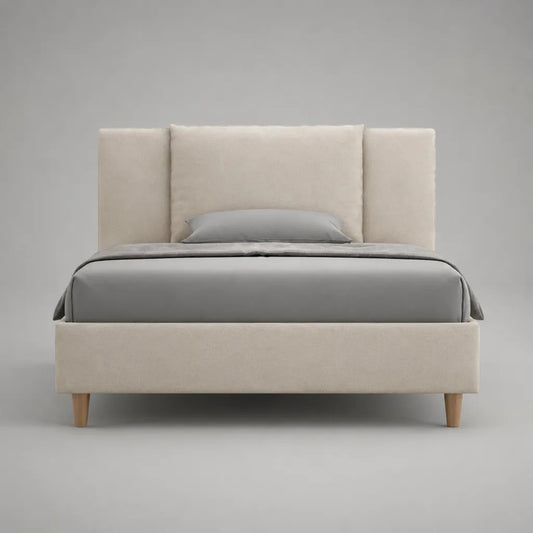 Lit double rembourré 160 × 200 cm en polyester beige crème avec pieds brun clair, tête de lit à panneaux et sommier à lattes